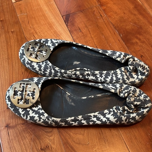 Gently worn Tory Burch Flats - Picture 3 of 5